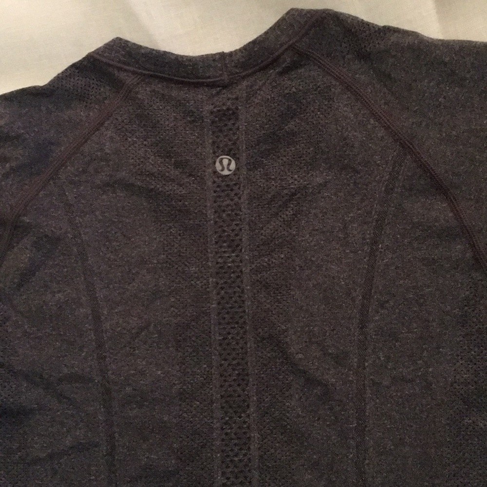 Lululemon Athletica grey swiftly shirt